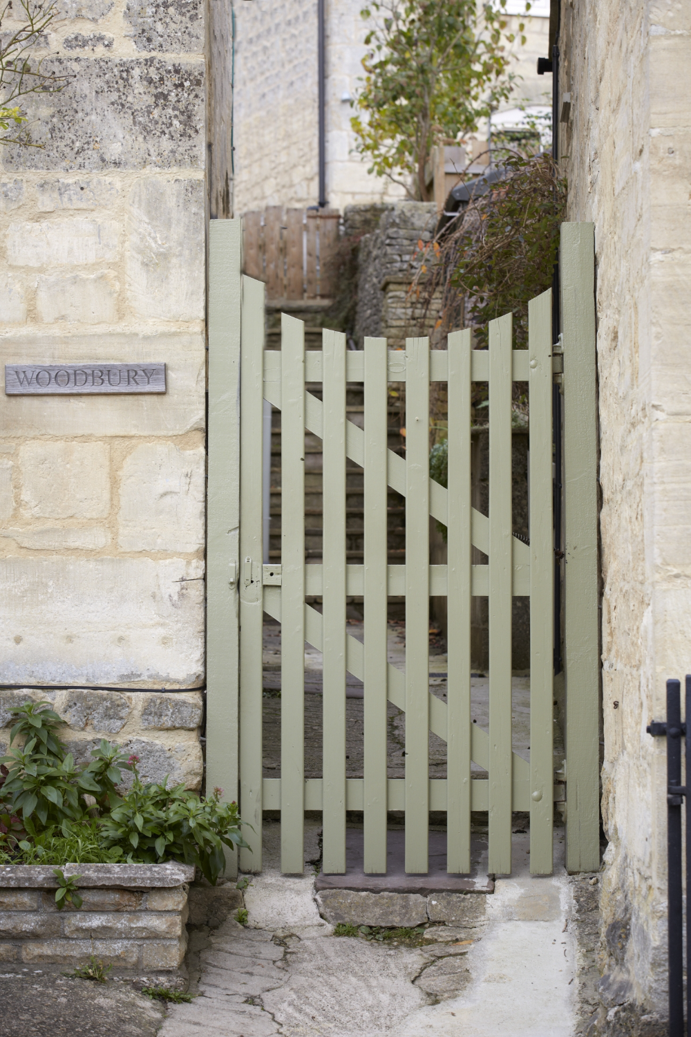 Exploring the Beauty of Garden Gates