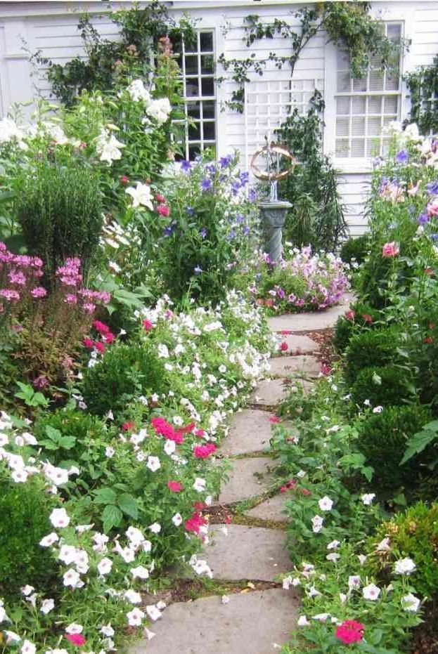 Exploring the Charm of Traditional English Gardens