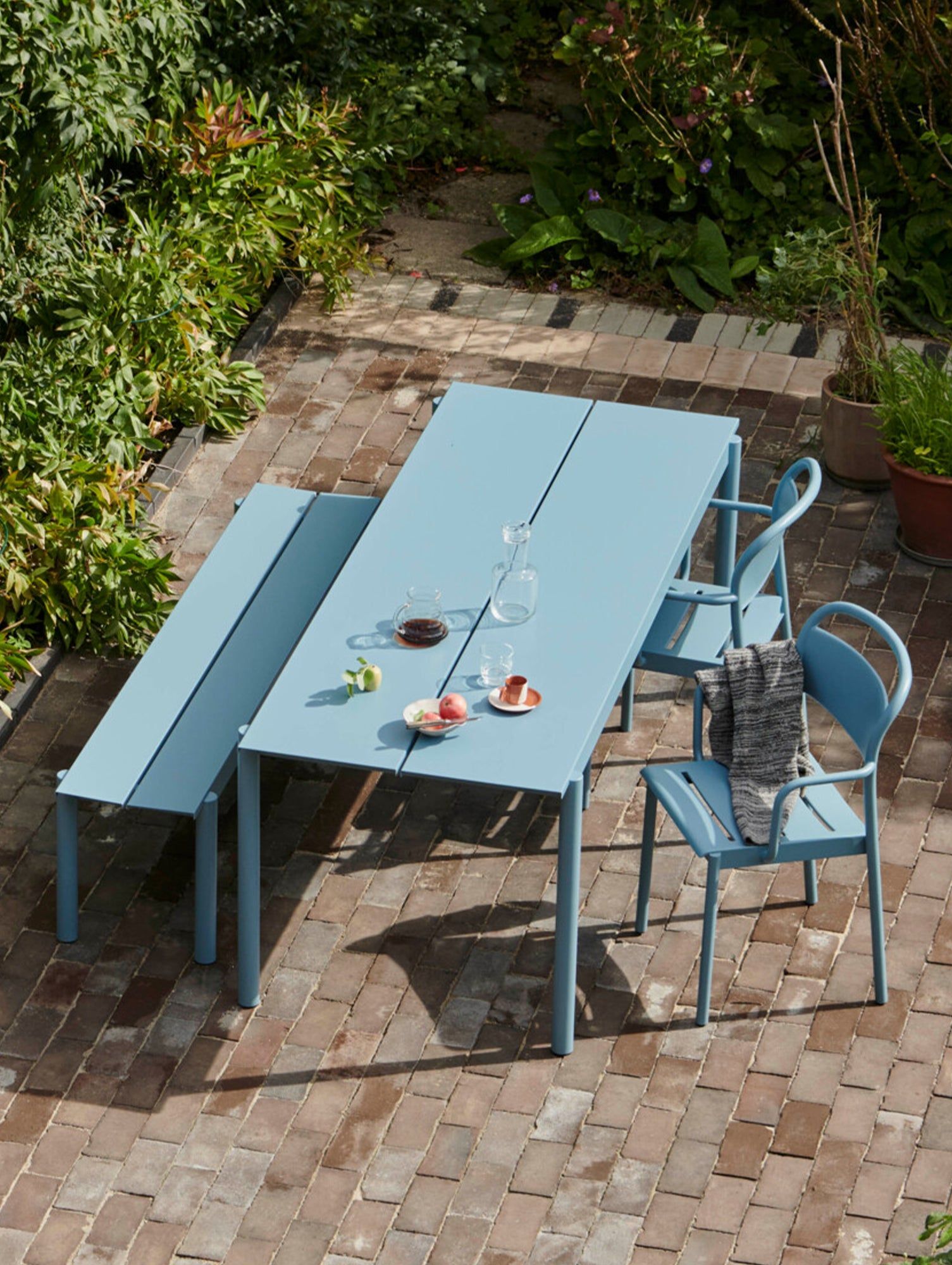 Exploring the Latest Designs in Alfresco Dining Furniture