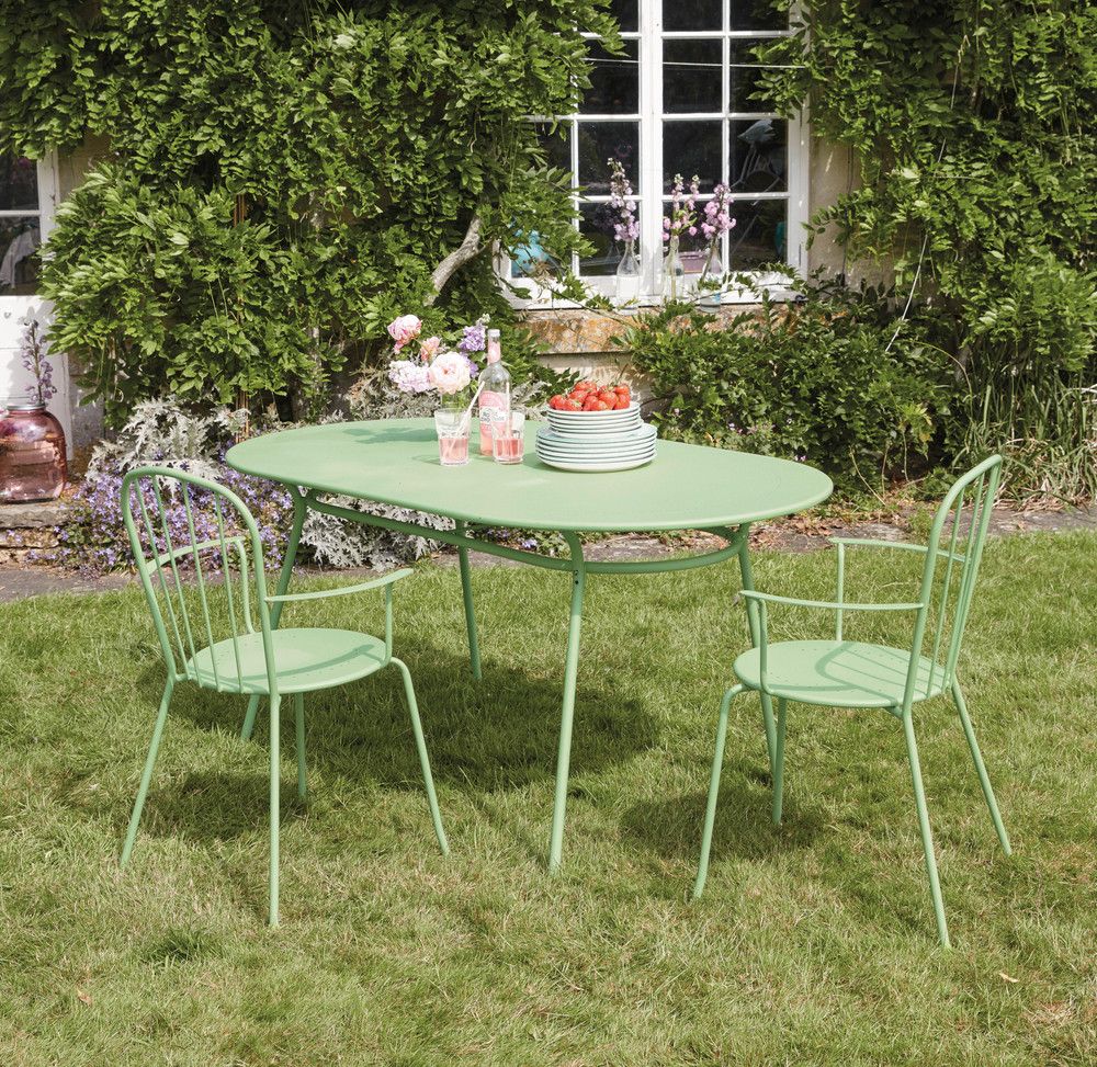 small garden table and chairs