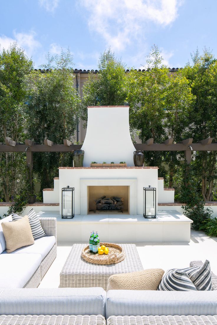 Fireside Charm: Beautiful Patio Ideas with a Cozy Fireplace