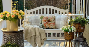 spring porch decor