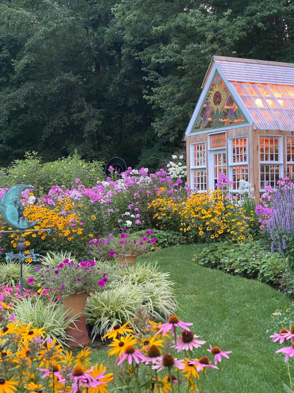 In Praise of Charming Cottage Gardens