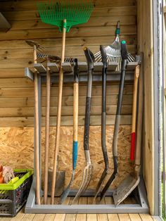 Keeping Your Garden Tools Neat and Organized