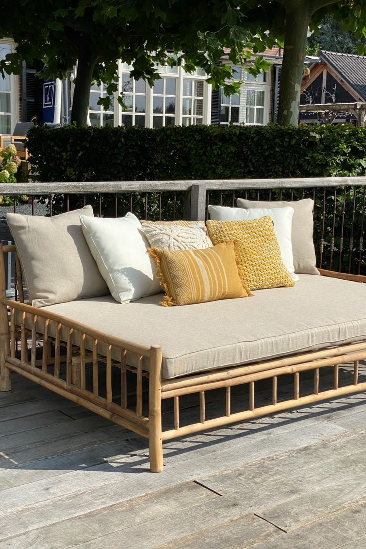 Luxurious Garden Rattan Furniture: A Timeless Addition to Your Outdoor Space