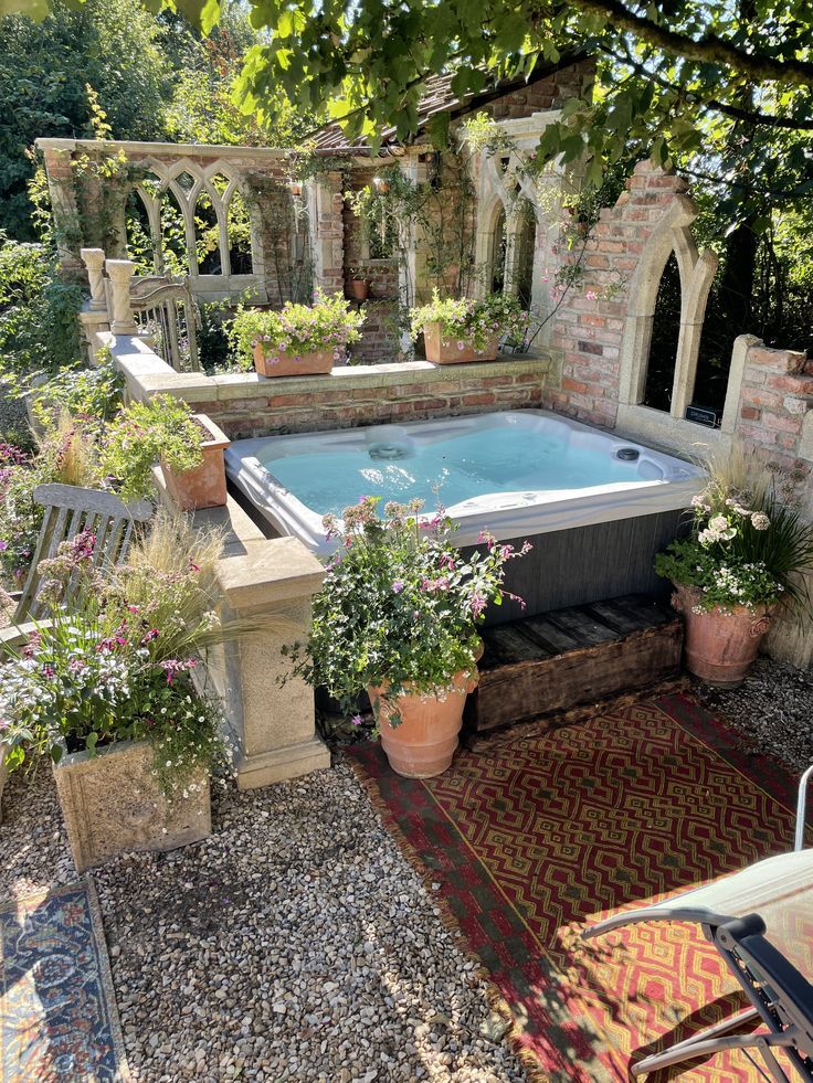 Luxurious and Relaxing Garden Tubs: The  Ultimate Addition to Your Outdoor Oasis