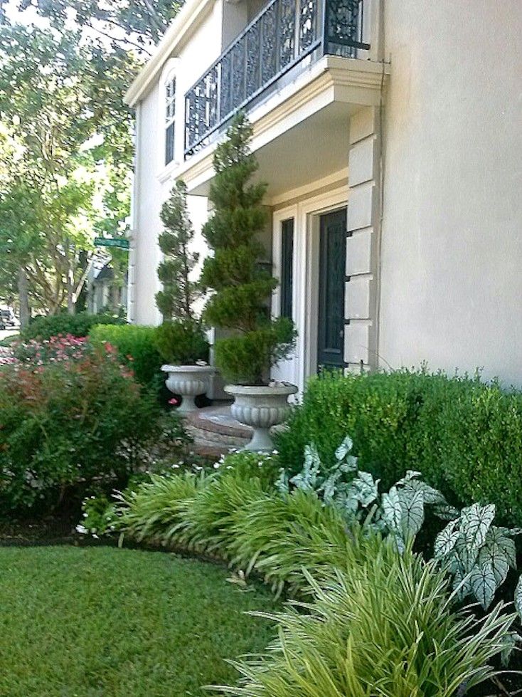 Making Your Porch Pop with Beautiful Landscaping