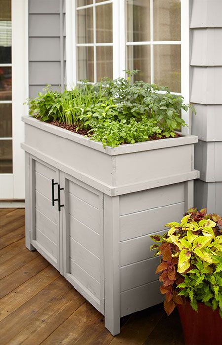 Maximize Outdoor Space: Creative
Solutions for Patio Storage