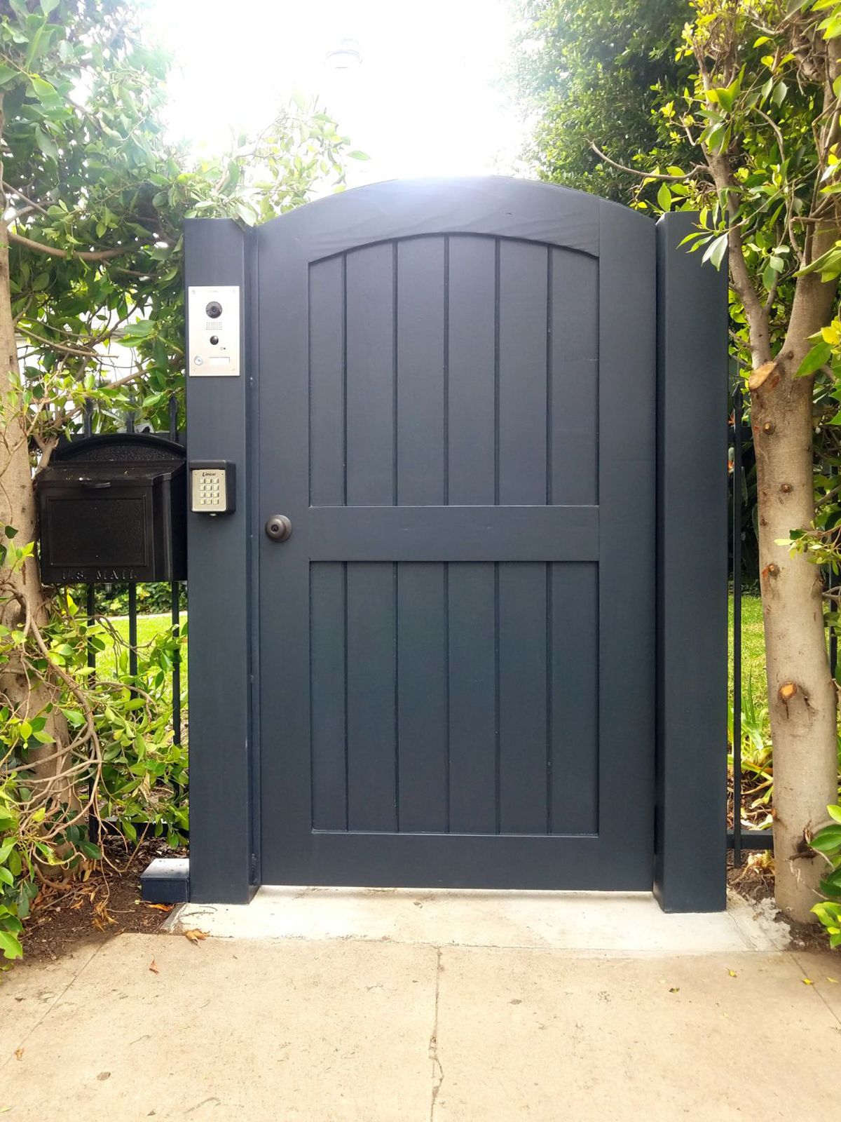 Protecting the Side Yard: The Importance of Installing a Gate