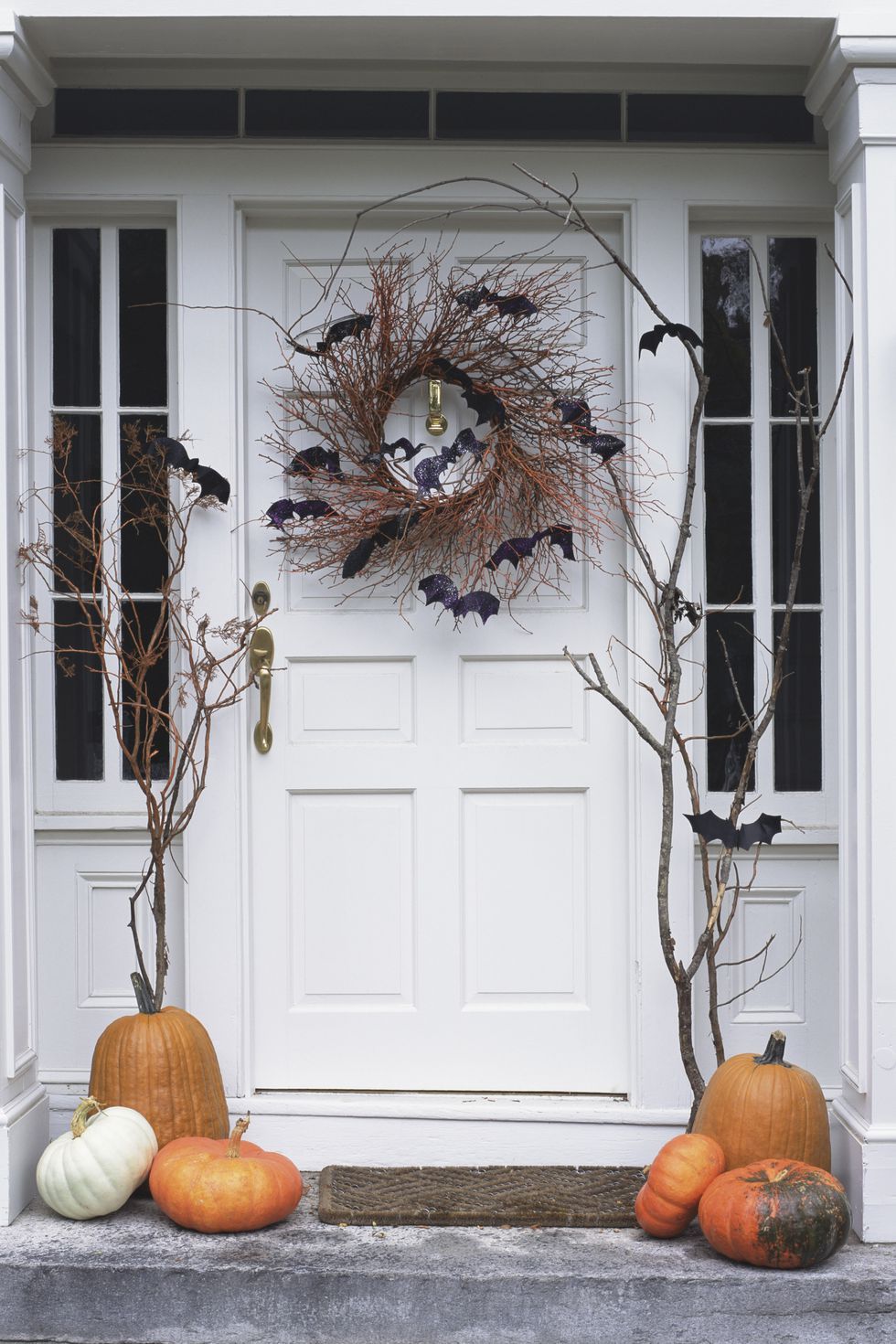 Spooky and Stylish Halloween Porch Decor Ideas