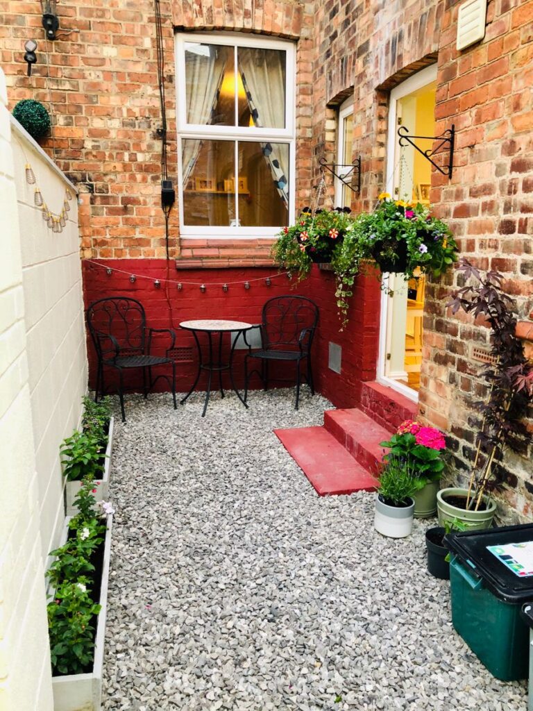 small garden courtyard ideas