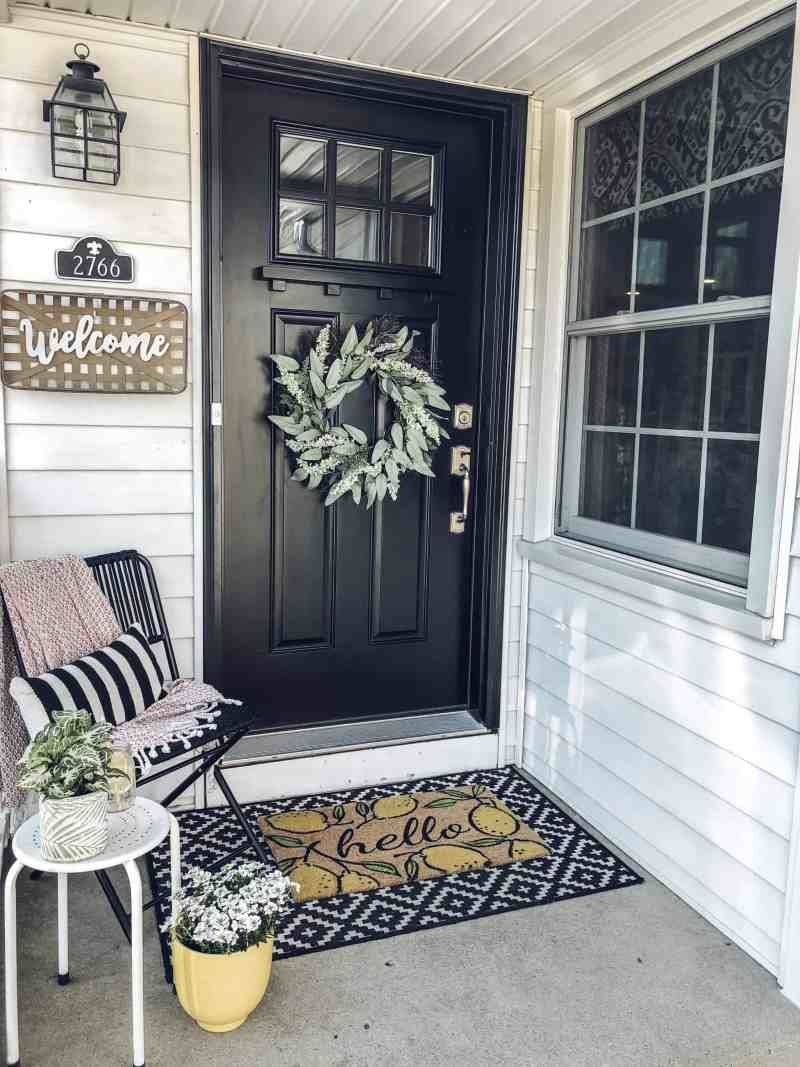 Stylish and Creative Front Porch Design Ideas for Limited Space