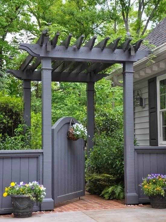 side yard gate