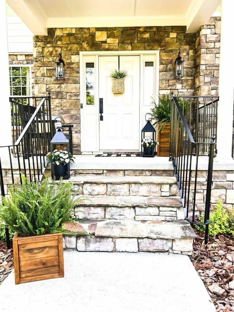 Stylish and Inviting Entrance Porch Ideas for Your Home