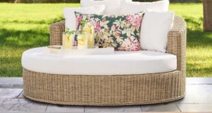 outdoor wicker furniture