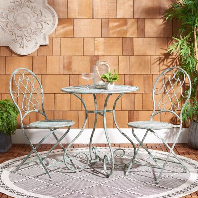 The Allure of a Cozy Patio Bistro Set