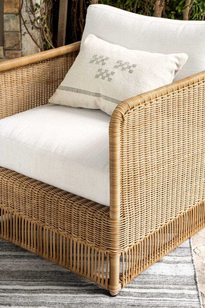 outdoor wicker furniture