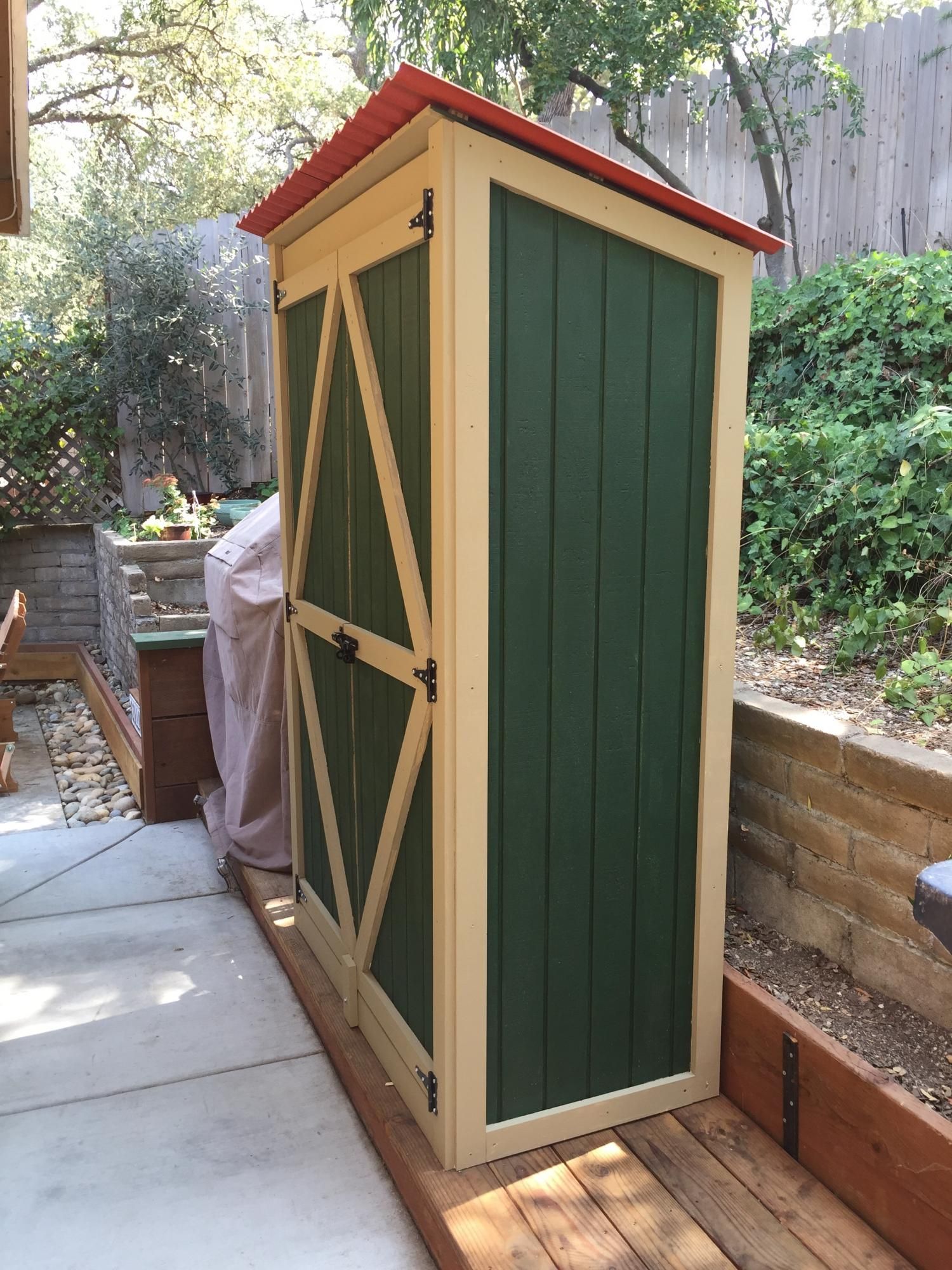 The Appeal of Petite Sheds: Compact Storage Solutions for Every Yard