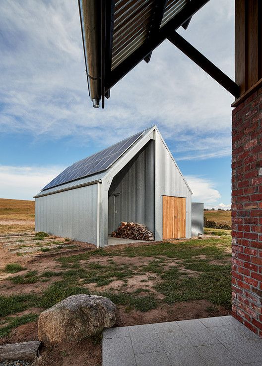 The Appeal of Spacious Sheds: Exploring the Benefits of Luxurious Outdoor Storage Solutions