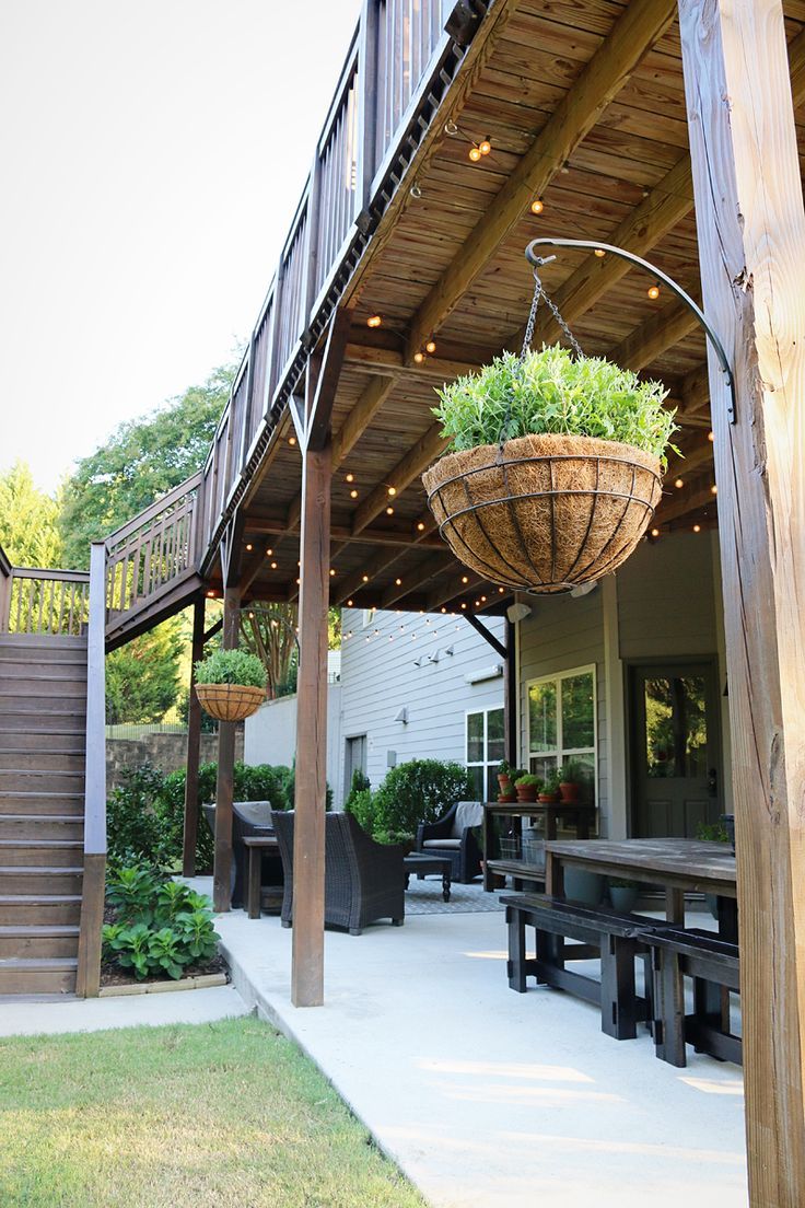 The Appeal of Sprawling Patio Decks