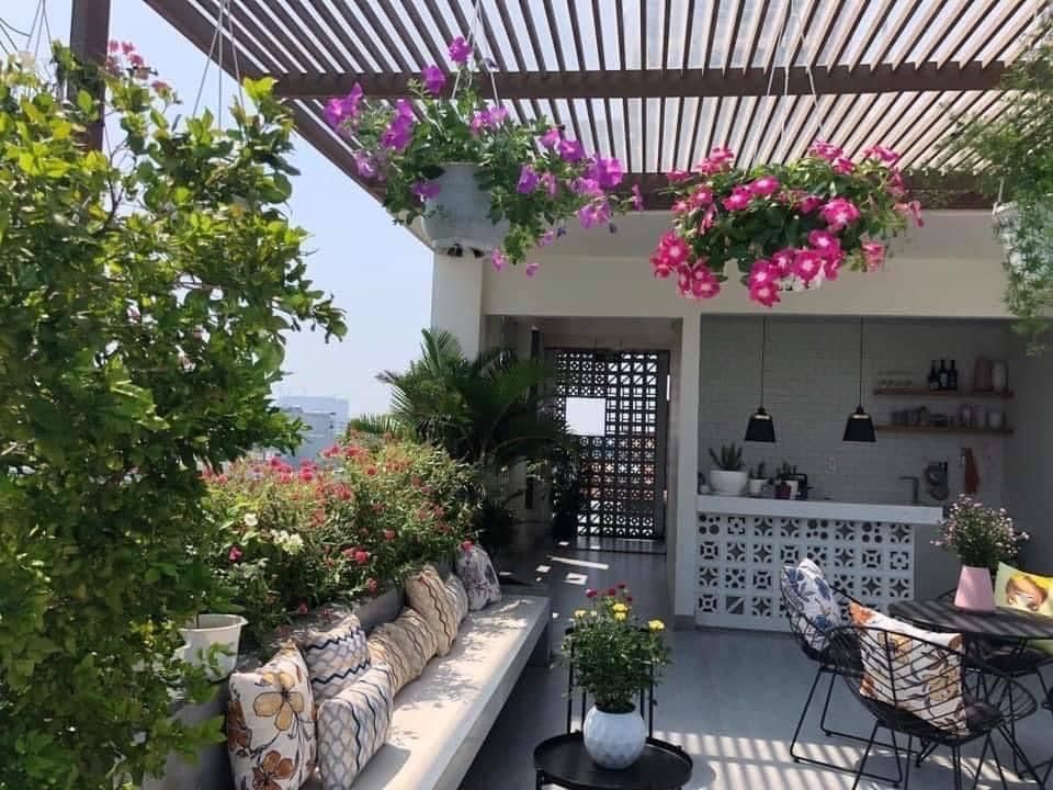 The Art of Rooftop Patio Design: Elevating Outdoor Spaces into Urban Oases