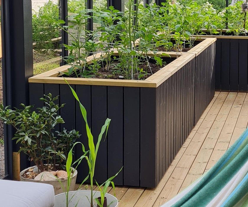 garden planter boxes