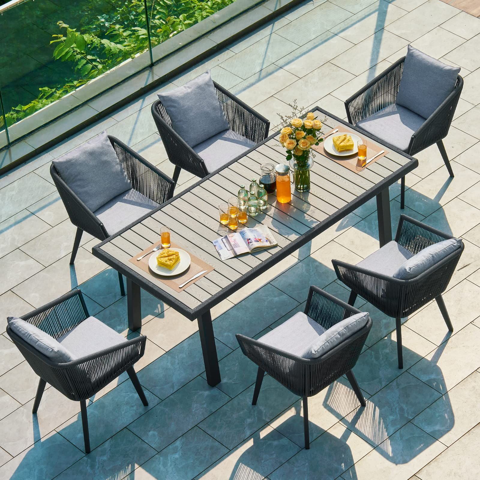 The Beauty of Outdoor Dining: Discovering the Perfect Patio Dining Set for Your Space