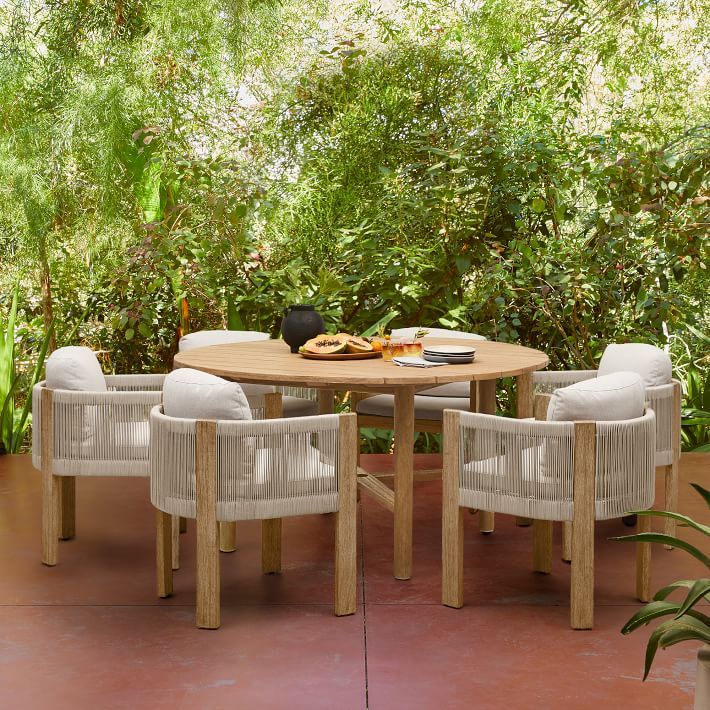 The Beauty of Outdoor Dining Sets