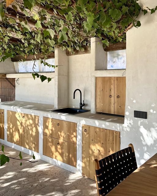 The Beauty of Outdoor Kitchen: Enhancing Your Cooking Experience