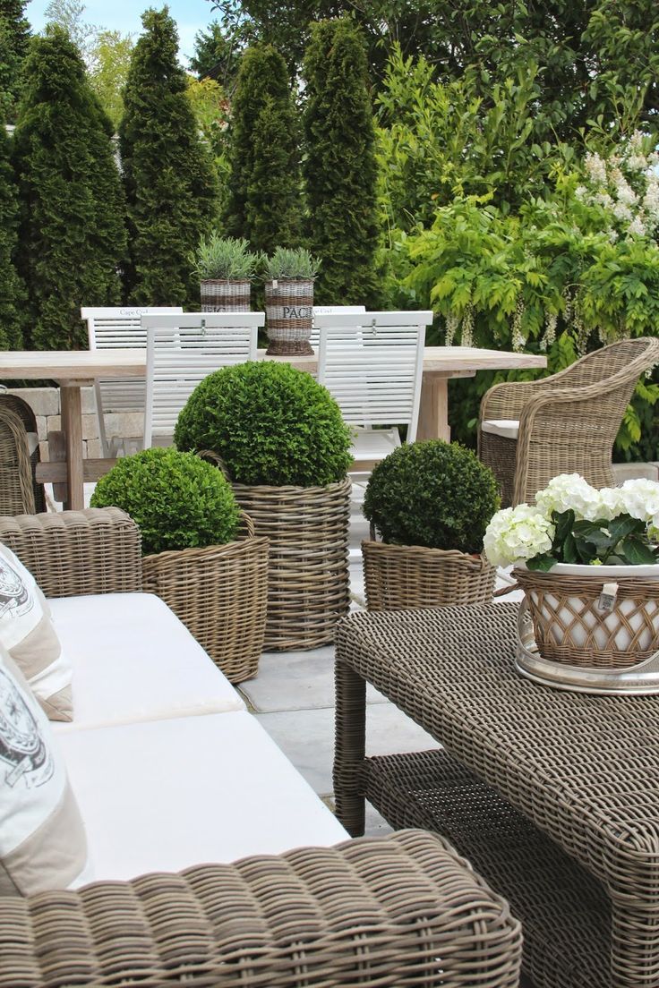 The Beauty of Outdoor Wicker Furniture: A Timeless Addition to Your Outdoor Space