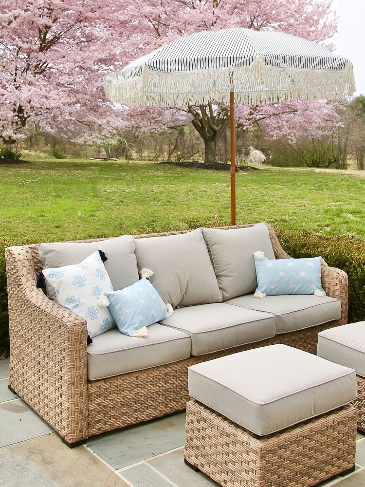 wicker patio furniture