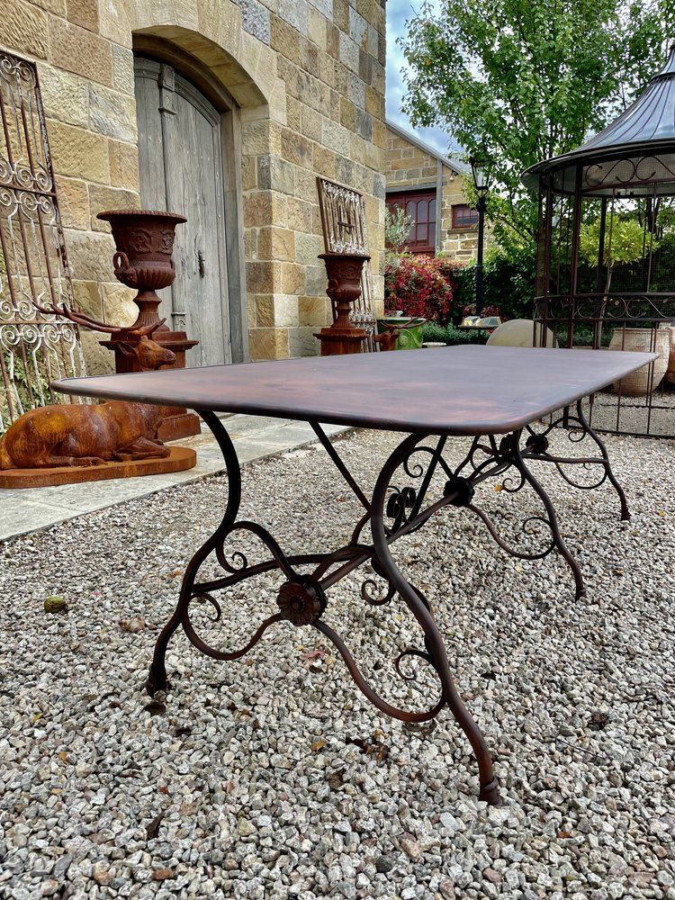 The Beauty of Wrought Iron Outdoor Furniture