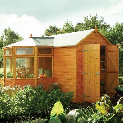 The Benefits of Wooden Storage Sheds for Your Outdoor Organization