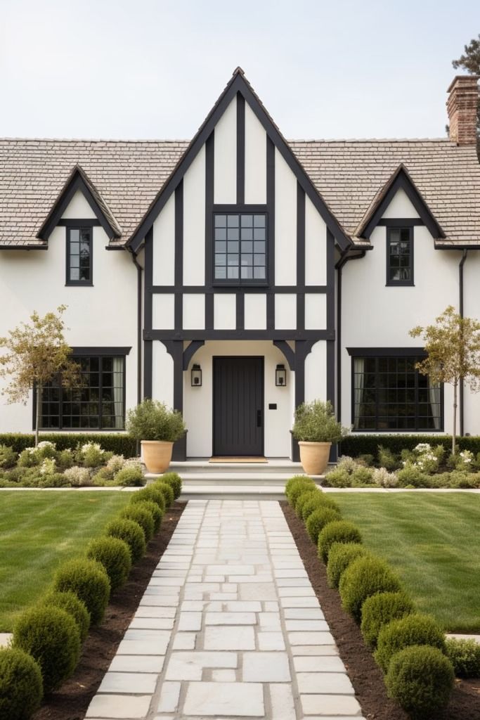 The Charm of Modern Farmhouse Front Yard Landscaping