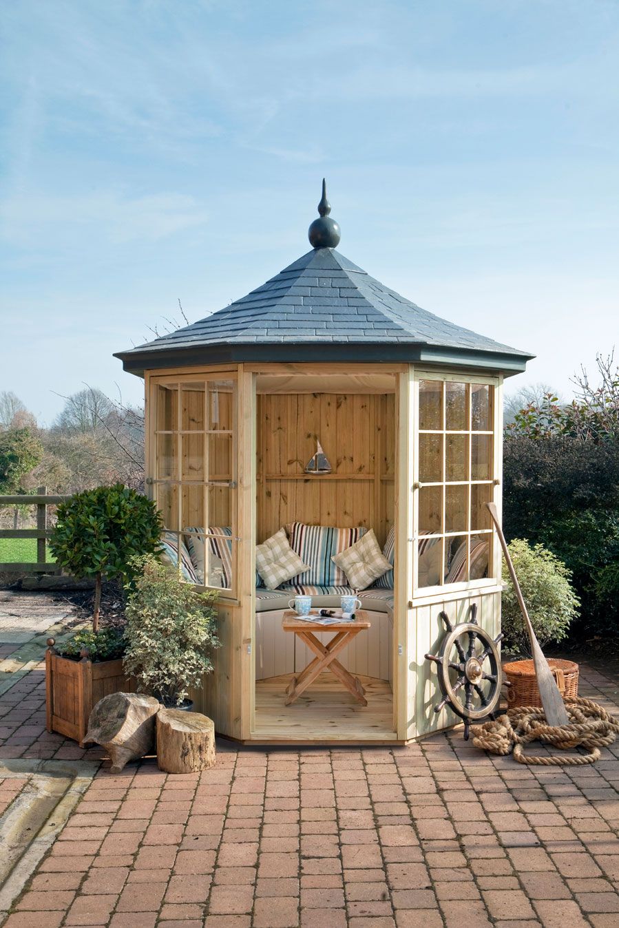 The Charm of Tiny Gazebos: Perfect for Cozy Outdoor Gatherings