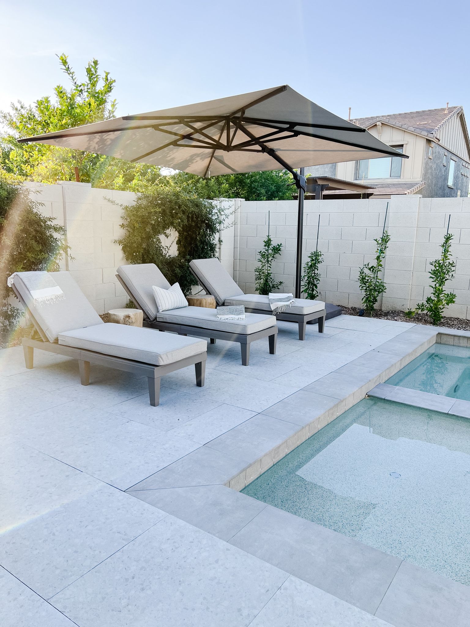 The Comfort and Style of Patio Chaise
Lounge