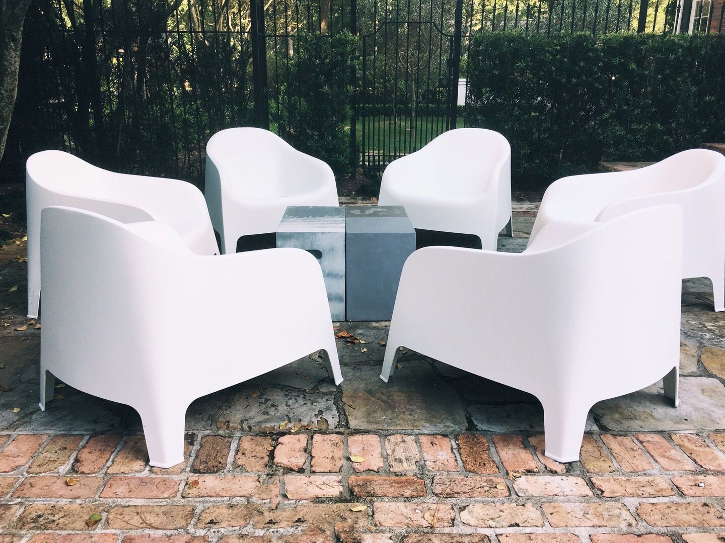 The Enduring Elegance of White Outdoor Furniture