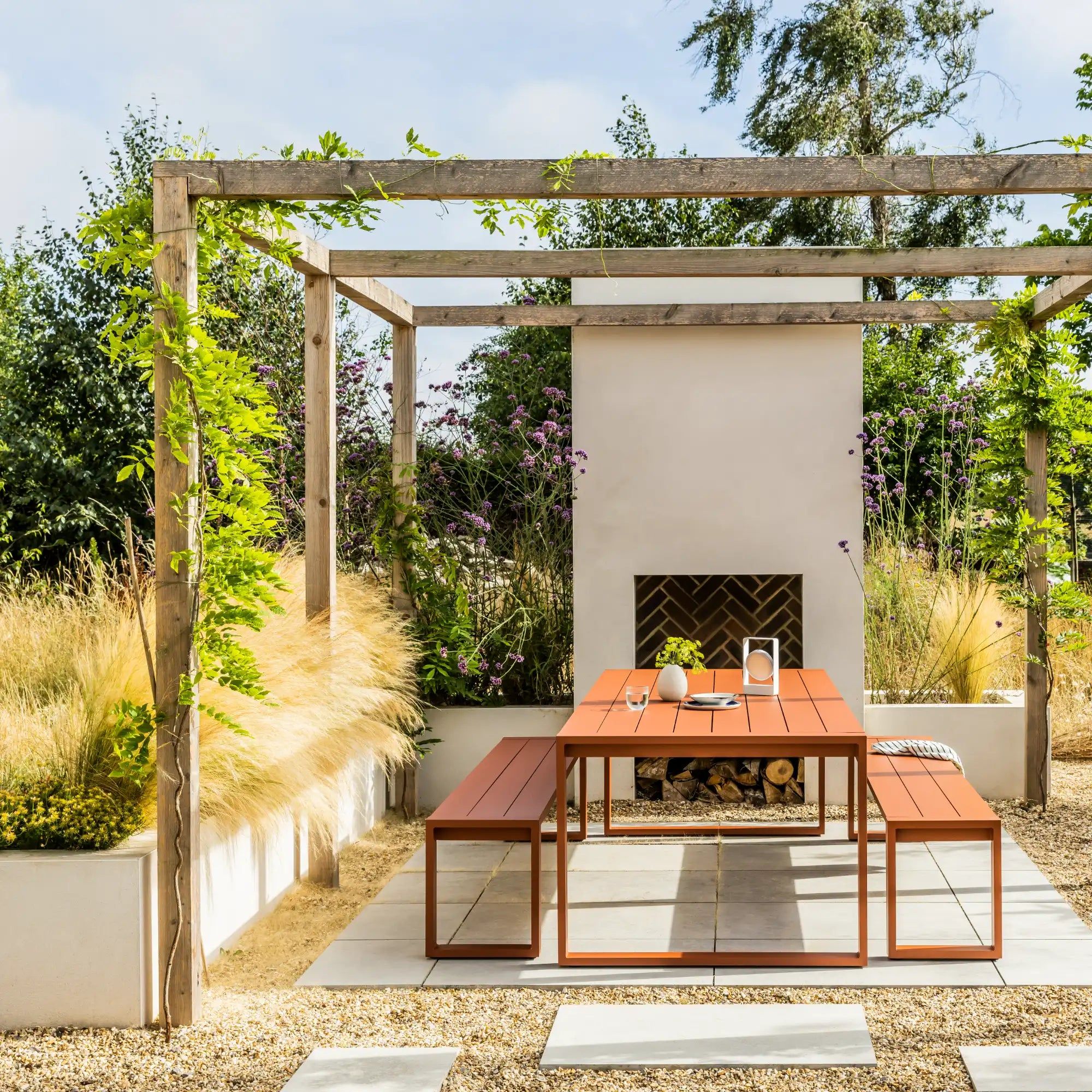 The Evolution of Modern Outdoor Decor:
The Latest Trends in Garden Furniture