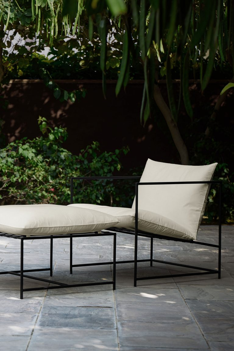 The Latest Trends in Modern Outdoor Furniture