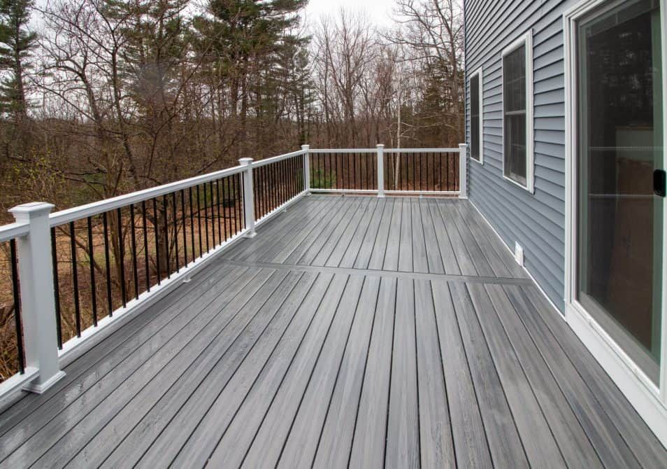 Exploring the Palette: Choosing the Perfect Deck Colors