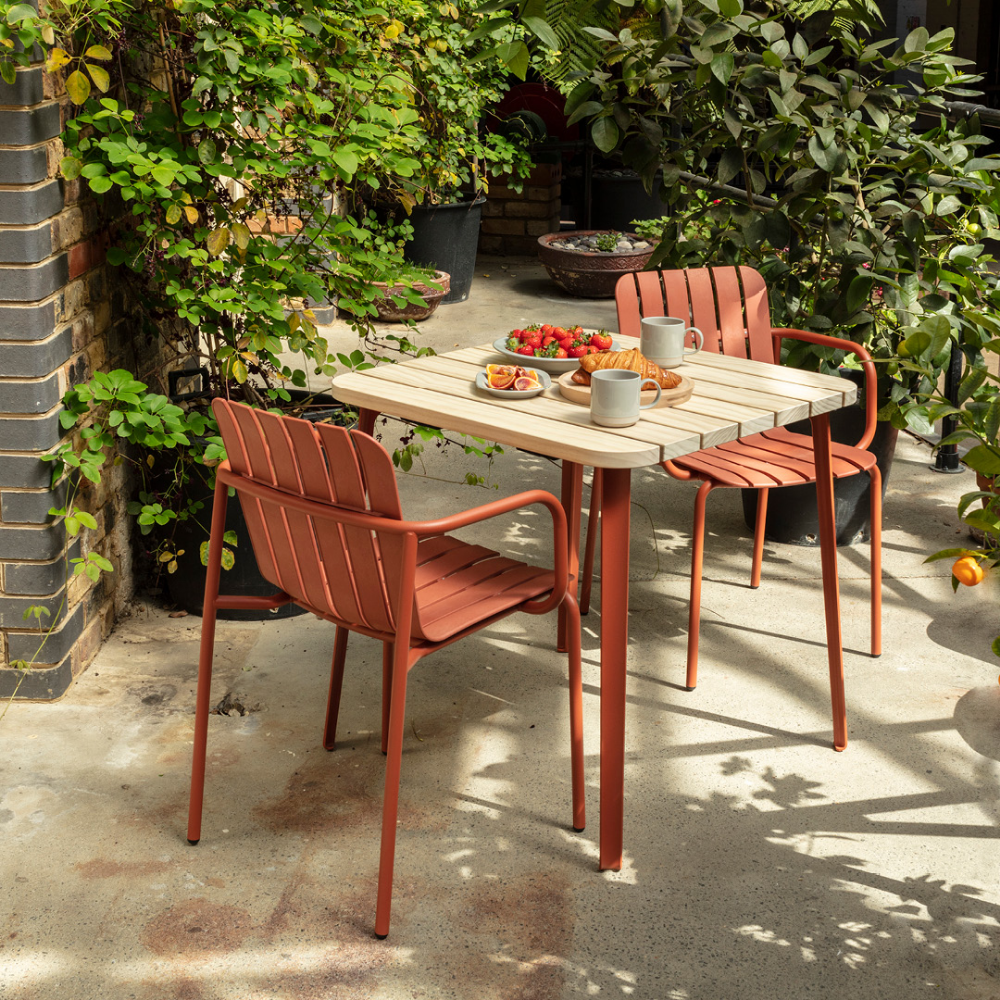 The Perfect Setup: A Patio Table & Chairs Set for Your Outdoor Oasis