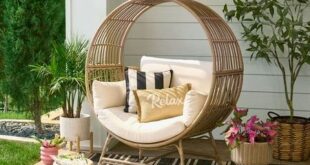 outdoor wicker furniture