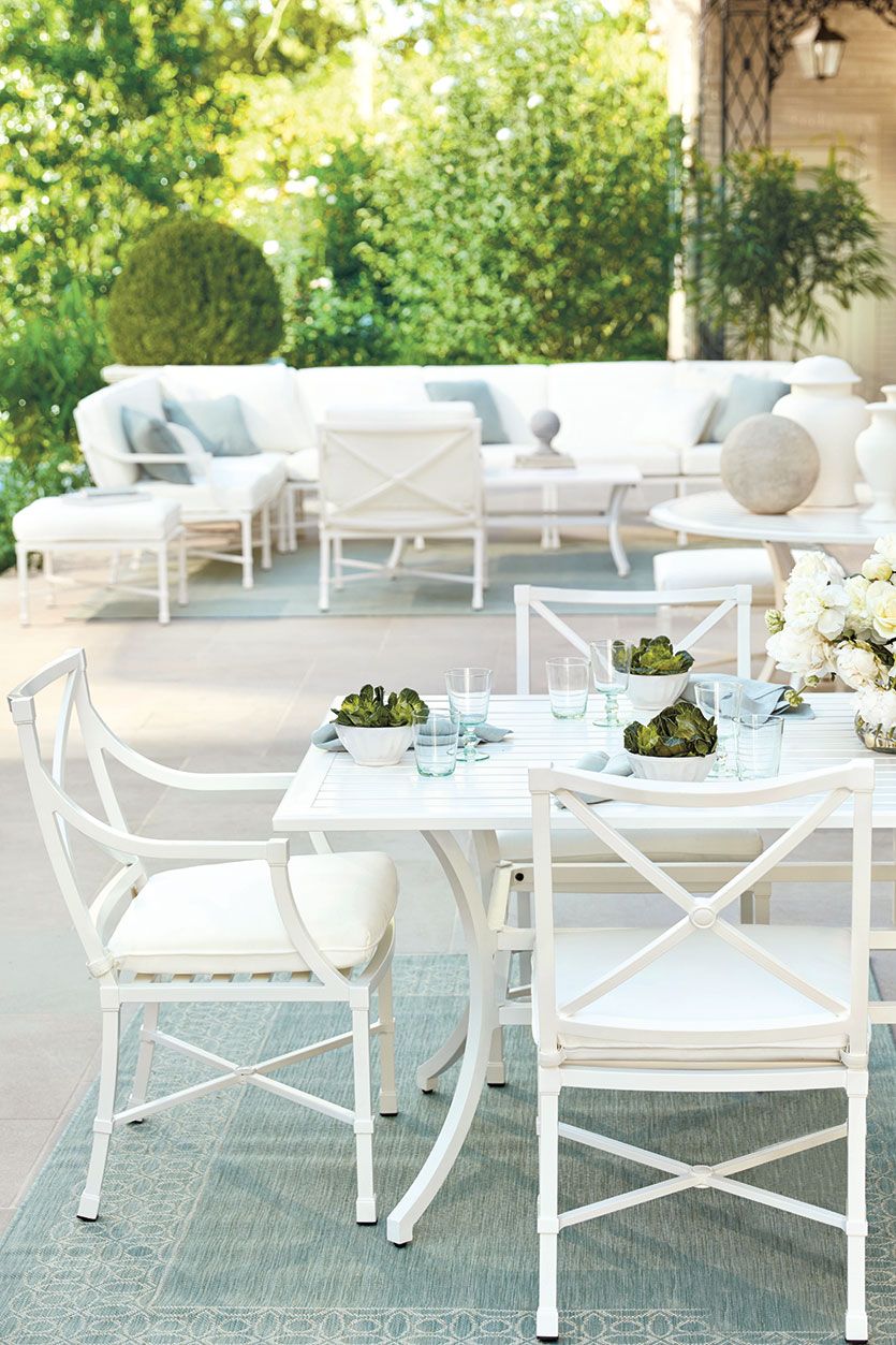 The Timeless Elegance of White Outdoor
Furniture