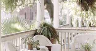 white wicker patio furniture