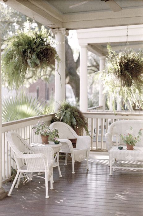 The Timeless Elegance of White Wicker Patio Furniture