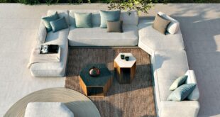 outdoor lounge