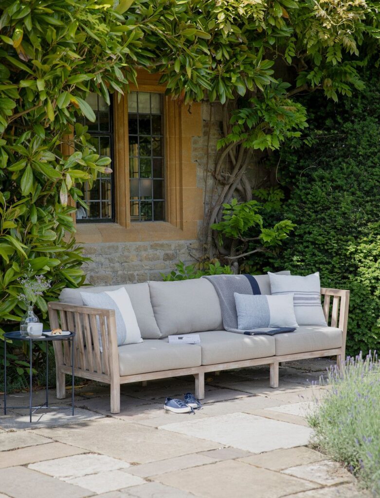 garden sofa