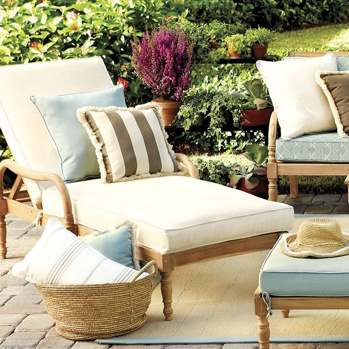 The Ultimate Guide to Patio Chaise Lounge Options