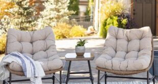 patio table and chairs