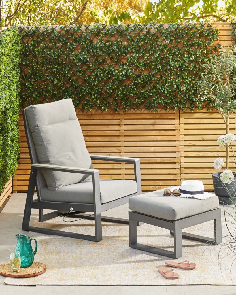 reclining garden chairs